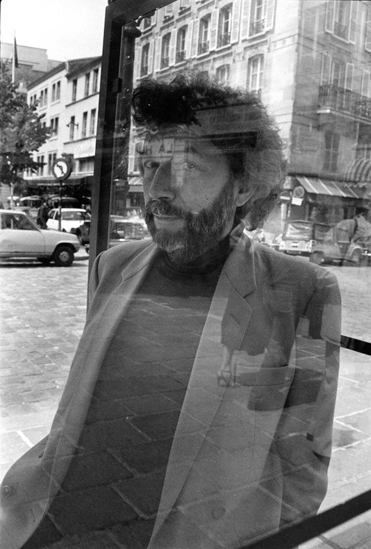 ROBBE-GRILLET (Alain). | Portrait photographique.