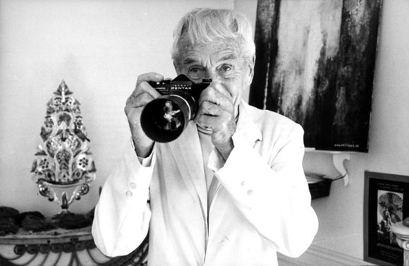 LARTIGUE (Jacques-Henri). | Portrait photographique par David Graeme Baker