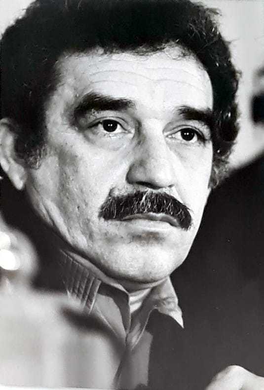 GARCIA MARQUEZ (Gabriel). | Portrait photographique dédicacé.